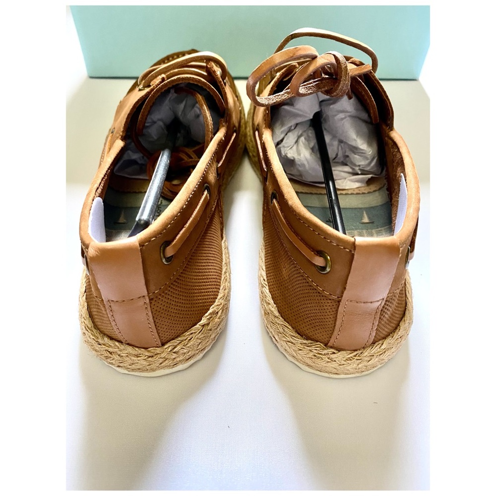 NEW Modern Fiction Proverb Perforated Boat Shoes - Picture 4 of 5